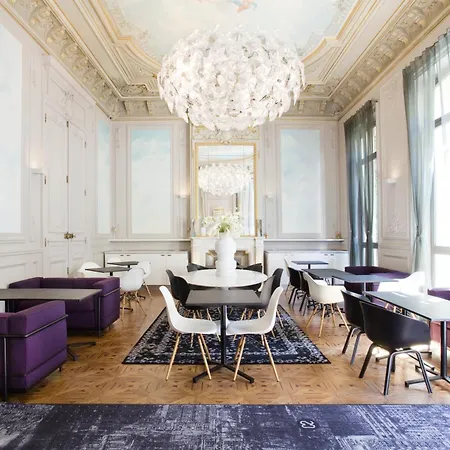 Hôtel C2-2